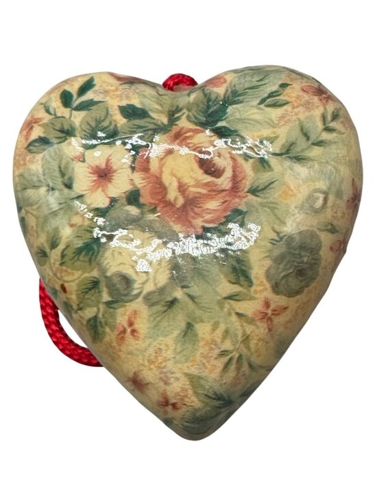 Unknown Other - Heart-Shaped Floral Hanging Ornament Red String 3" Used READ